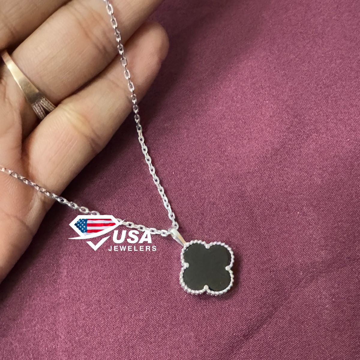 18K White Gold Vintage Alhambra Black Onyx Pendant attached necklace's chain