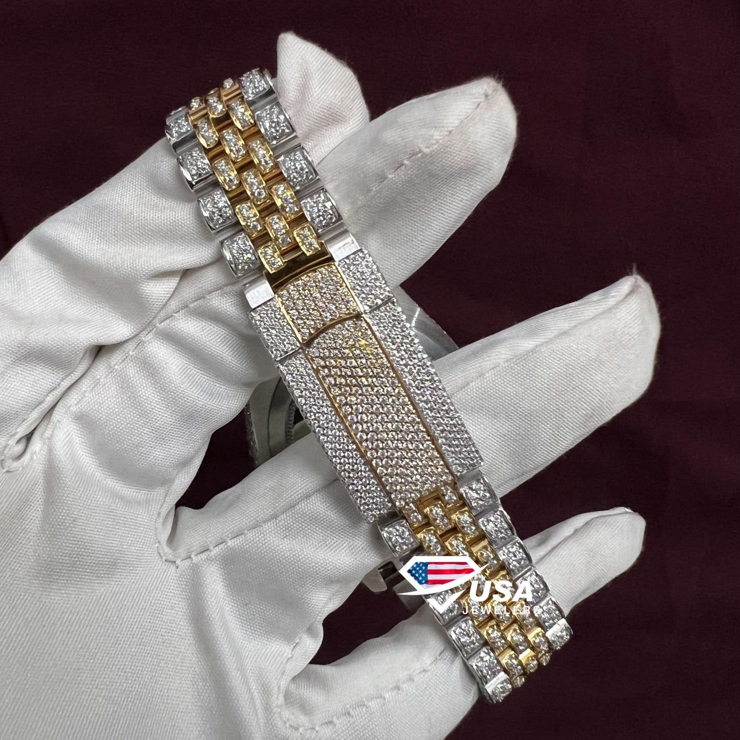 41mm VVS Lab Diamond Red Dial Swiss Movement Watch