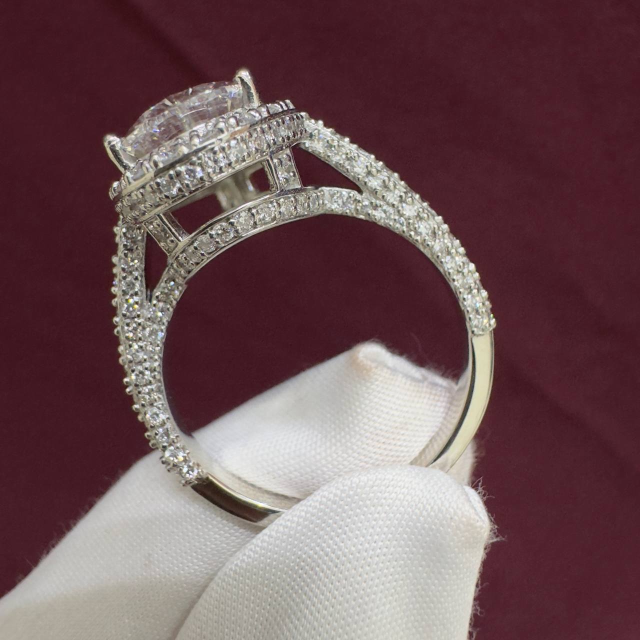 4CT DVS1 Lab Grown Diamond Pear Cut Engagement ring For Women