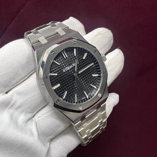 41 mm Plain Black dial Men's Wrist Watch